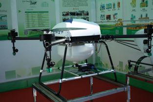 機(jī)器人 無(wú)人機(jī) led照明植物 農(nóng)交會(huì)上多的是讓你驚嘆的 科技范兒